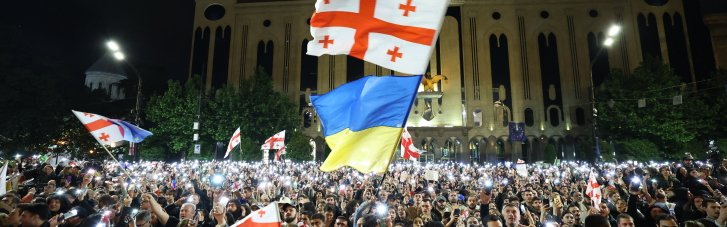 Мир із режимом чи допомога опозиції? Навіщо Україна повертає посла в Грузію
