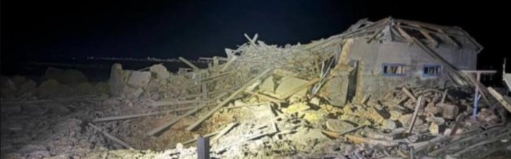 Россияне ударили КАБами по частному сектору под Запорожьем, ранены четыре человека