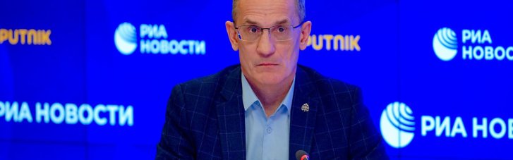 "Заради єдності російського народу": у Росії пишуть "правдивий" підручник історії для українських школярів