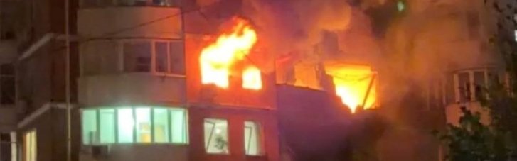 Ночью россияне массированно атаковали Одессу: вспыхнули пожары, есть раненые