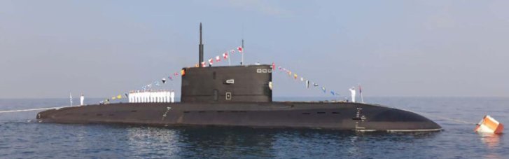 У Росії заперечують атаку на підводний човен в Новоросійську