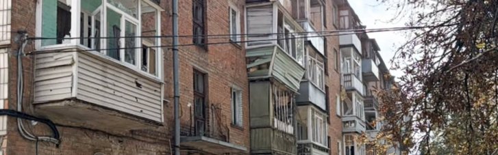 Окупанти вгатили КАБами по житлових кварталах Сум: що відомо