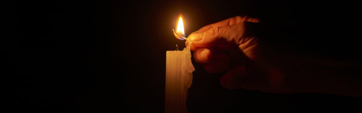 Восемь областей частично остались без света из-за обстрелов, — Минэнерго