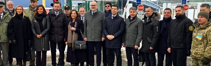 В пункте пропуска "Ужгород" открыли пешеходную полосу движения в Словакию