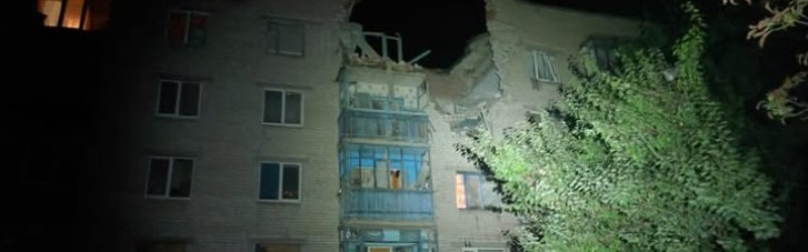 Росіяни атакували багатововерхівку в Слов'янську, під завалами може бути людина