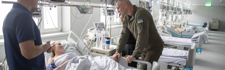 Центр протезування, лабораторії стовбурових клітин та психіатрична допомога: Кличко показав, як змінилася медицина в Києві за рік (ВІДЕО)
