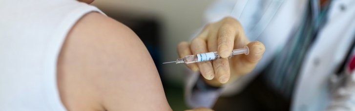 Сезон гриппа. Когда вакцинироваться, сколько стоит вакцина и почему она в дефиците