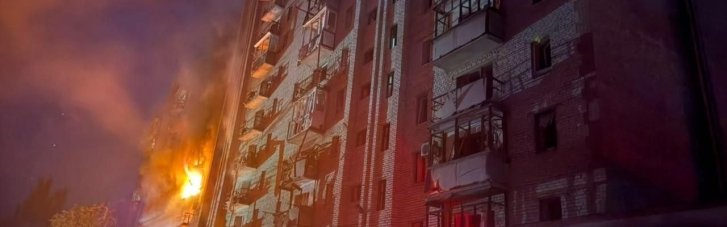 Восемь ударов за полчаса: россияне сбросили авиабомбы на Краматорск и пригород (ВИДЕО)