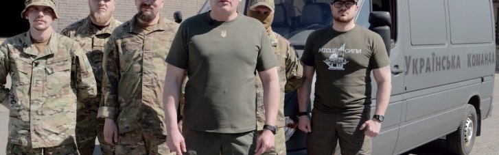 "Украинская команда" передала эвакомобиль 21 полку беспилотных систем на Лиманское направление, - Артур Палатный