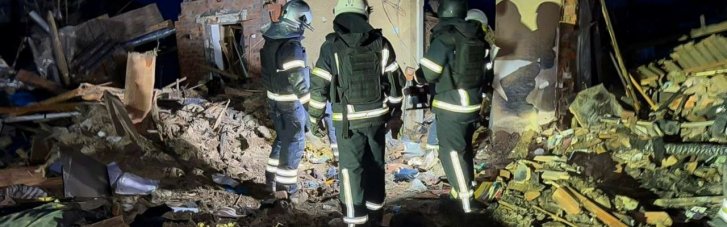В Богодухове Харьковской области под руинами дома нашли тела женщины и ребенка
