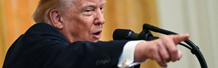 Трамп отдал приказ уничтожить комаров в Вашингтоне