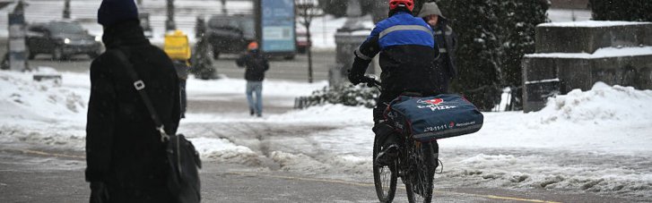 В Киеве из-за ночной атаки без света остались более 330 тыс. абонентов: скольким уже вернули электричество