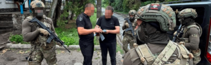 ДБР объявило подозрения двум военнослужащим полка "Скала", которые избили и незаконно удерживали собратьев