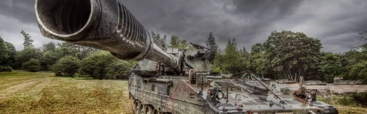 Энциклопедия вооружений. Panzerhaubitze 2000 - одна из самых дальнобойных САУ в мире
