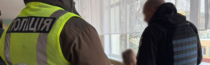 У школяра, що напав на вчительку і однокласника з ножем, знайшли листування з ворожими спецслужбами