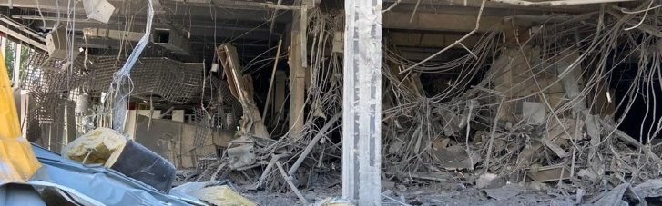 Россияне били по городам и селам Донетчины КАБами и дронами. Есть раненые и значительные разрушения