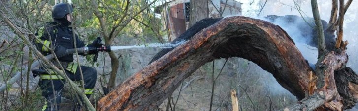 Уранці росіяни вдарили КАБами по Запоріжжю: є поранена