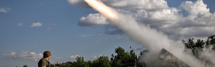Сили оборони ліквідували 1410 російських окупантів та 30 артсистем за добу, — Генштаб