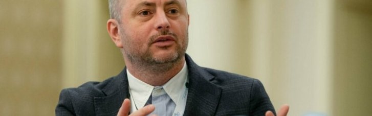 Киевсовет требует от президента уволить главу Деснянского района Киева Бахматова, который напал на женщину
