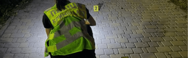 В Киеве мужчина взорвал гаранту на улице: есть пострадавшие (ВИДЕО)