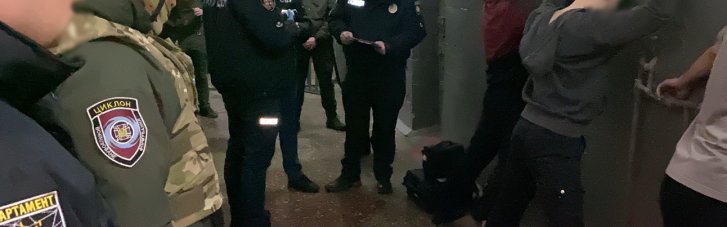 Загрожує в'язниця: у Вінниці зеки-шахраї облаштували "банківський" call-центр
