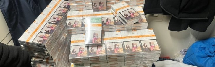 На кордоні з Польщею службовий пес прикордонників винюхав партію цигарок, захованих у вентиляційній системі потяга