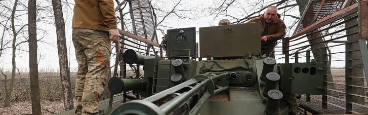 Сили оборони ліквідували 910 російських окупантів та 4 танки за добу, — Генштаб