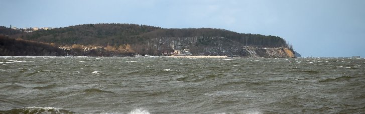 В Балтийском море внезапно сменил курс российский танкер
