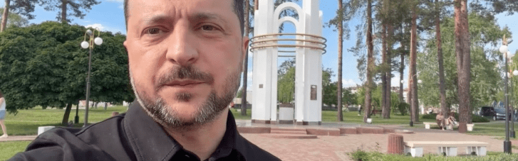 Зеленський записав звернення на кордоні з Білоруссю: пообіцяв тримати Лукашенка "в тонусі" (ВІДЕО)
