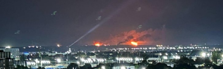 Російську Сизрань вночі атакували невідомі дрони: горить НПЗ "Роснефті"