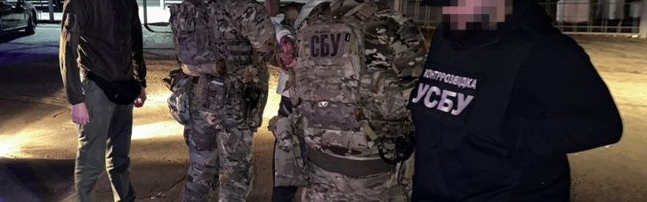 СБУ затримала студента, що заклавбомбу під автобус із військовими на Рівненщині