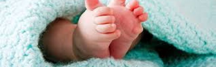 В Николаеве родители пытались продать младенца