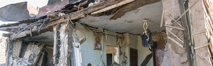 В пригороде Запорожья от российских ударов пострадали трое людей