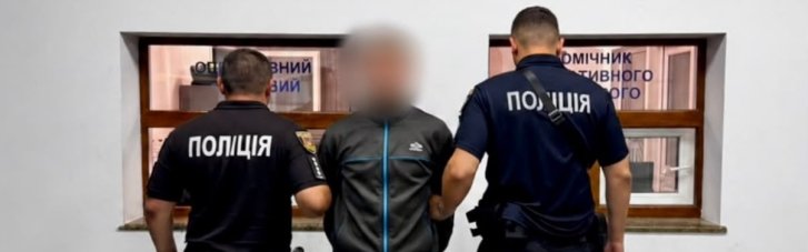 Стрілянина біля ТЦК в Одесі: поранено чотирьох працівників, підозрюваного затримано