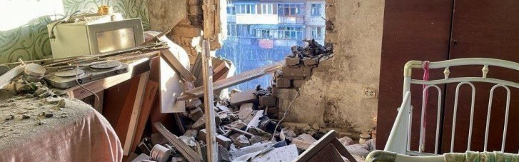 Армія РФ вночі била по двох районах Дніпропетровщині: є поранені, понівечені підприємства та оселі
