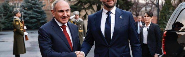 Исторический визит: вице-президент США Джей Ди Вэнс прилетел в Армению (ВИДЕО)