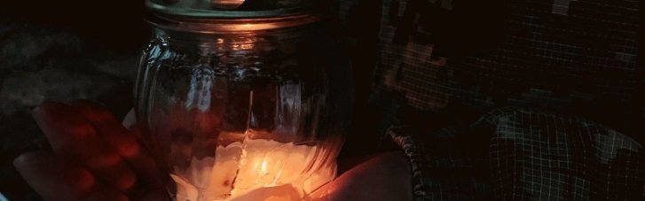 Благодатний вогонь уже в Україні: в "Устилузі" святиню першими зустріли прикордонники