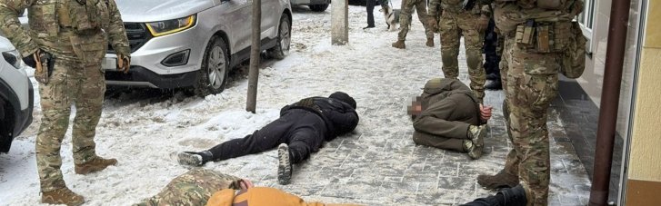 У Вінниці ухилянтам продавали посвідчення фейкового "добробату": за справу взялися правоохоронці (ФОТО)