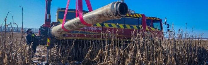 В поле на Черниговщине обнаружили остатки вражеской ракеты