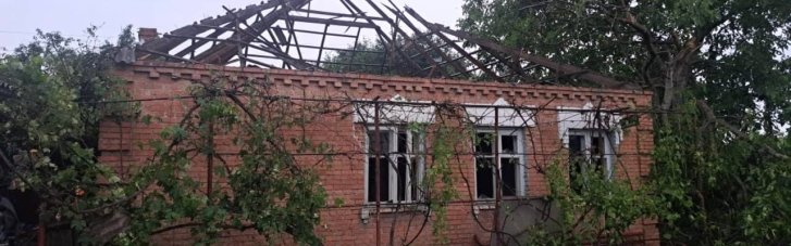 На Днепропетровщине от обстрелов повреждено предприятие и ритуальнаяю служба, есть раненый (ФОТО)