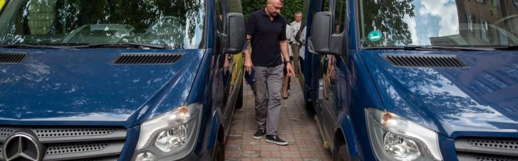 Реабилитационные центры Киева получили микроавтобусы для людей с инвалидностью от немецких благотворителей, — Кличко