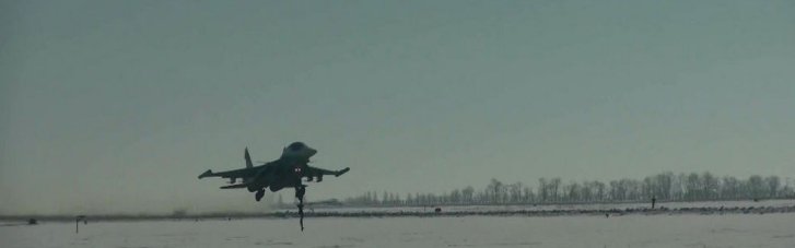 ВМС уразили 6 російських літаків на аеродромі в Борисоглібську