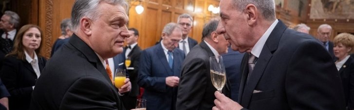 Президент Угорщини відмовився йти у відставку на вимогу Мадяра