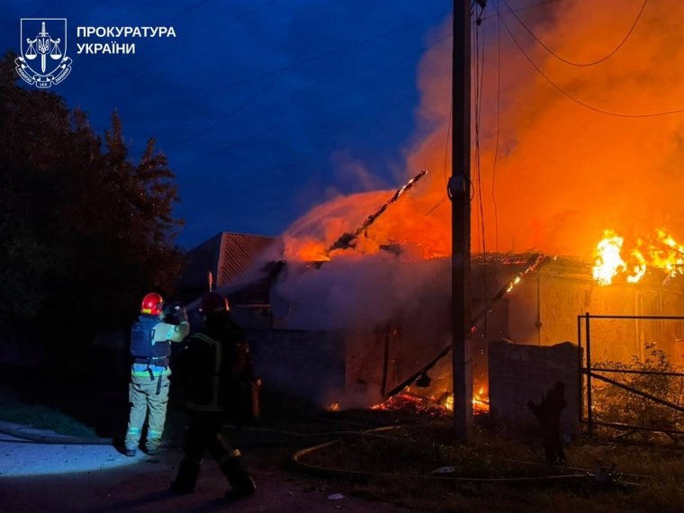 Пожар после обстрела в Балаклее