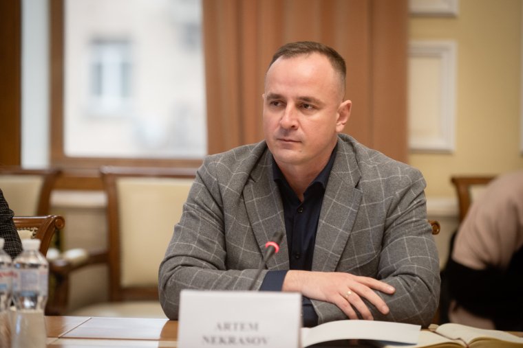Артем Некрасов