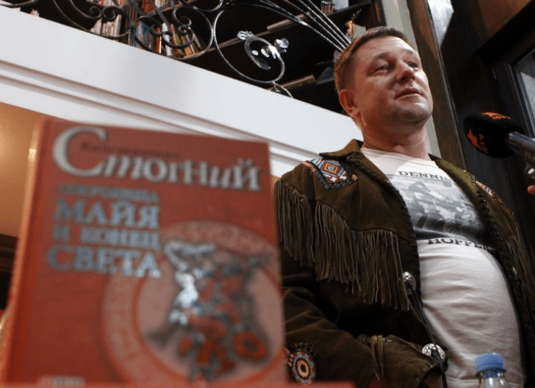 Костянтин Стогній на презентації своєї книги / УНІАН