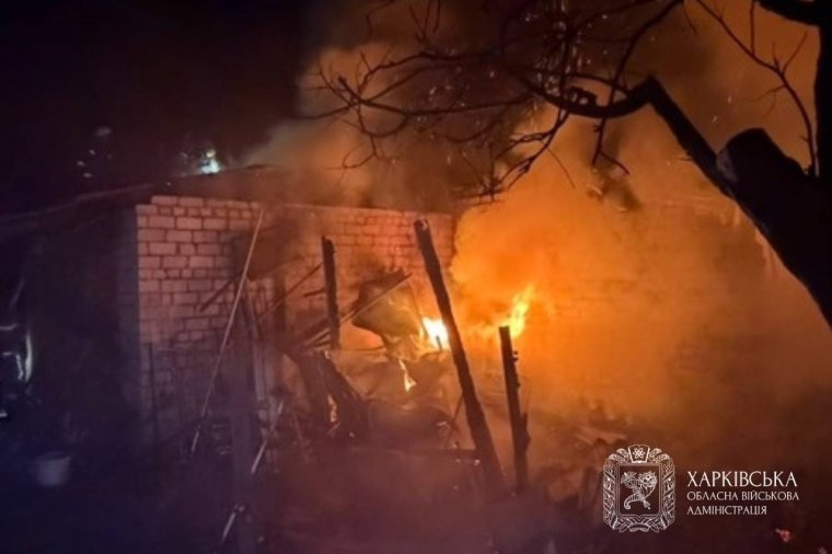 Пожар от обстрела в Харькове