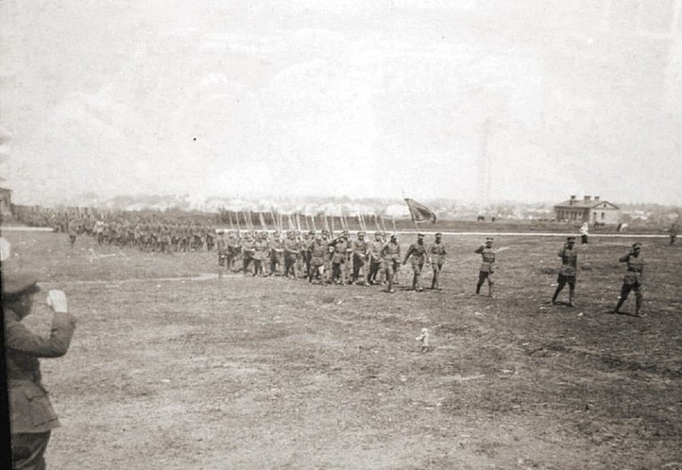 Парад 6-й сечевой стрелковой дивизии. Бердичев, май 1920 г.