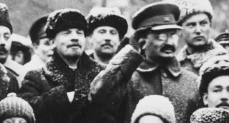 Владимир Ленин и Лев Троцкий