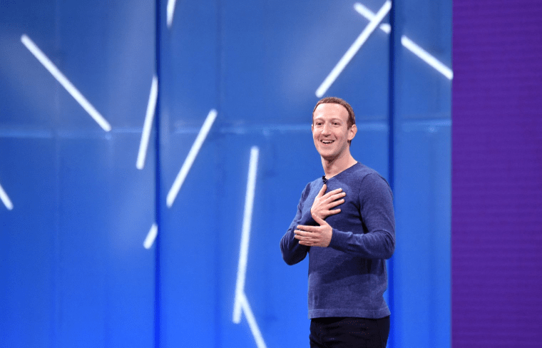 Гендиректор Facebook Марк Цукерберг виступає під час щорічного саміту F8 у конференц-центрі San Jose McEnery у Сан-Хосе, Каліфорнія, 1 травня 2018 року / Getty Images